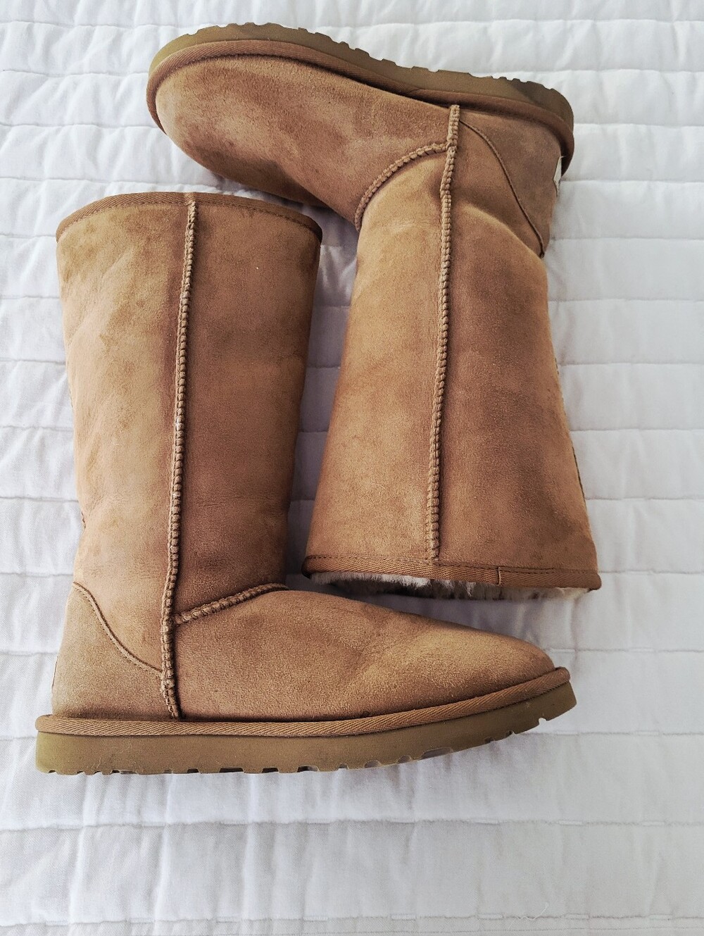 UGG Tall Chestnut Suede Boots, Sz 8, Like New - Picture 2 of 12